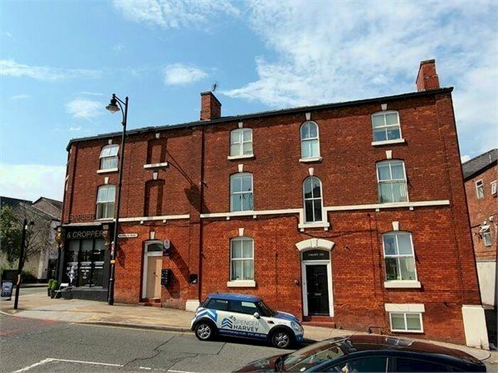 2 Bedroom Flat To Rent In Waterloo Road, Stockport, Cheshire SK1