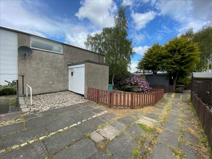 3 Bedroom End Of Terrace House To Rent In Darroch Way, Cumbernauld, G67