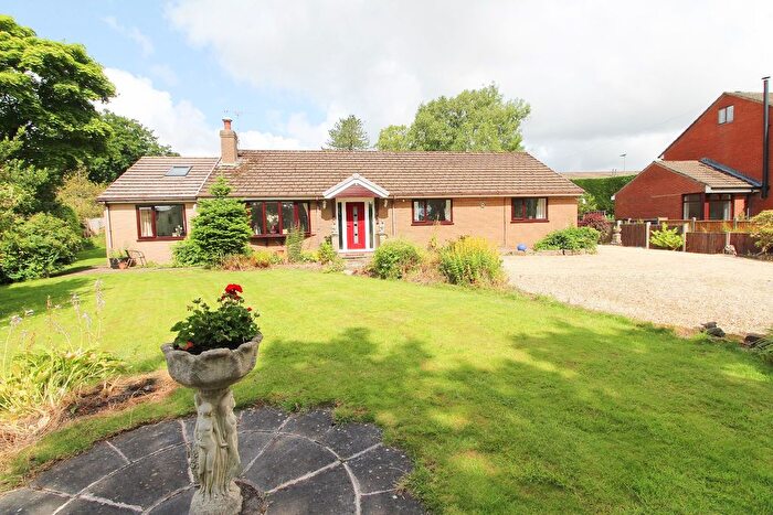3 Bedroom Bungalow For Sale In Cob Moor Road, Billinge, Wigan, WN5