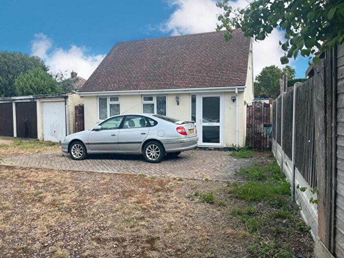 1 Bedroom Detached House For Sale In Planning Permission - Kensington Road, Southchurch, Southend-on-Sea, Essex, SS1