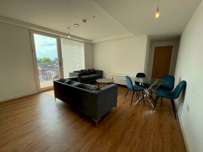 2 Bedroom Apartment To Rent In Leaf Street, Manchester, M15