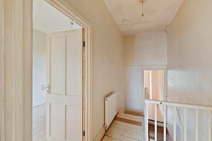 3 Bedroom Terraced House For Sale In South Birkbeck Road, London, E11