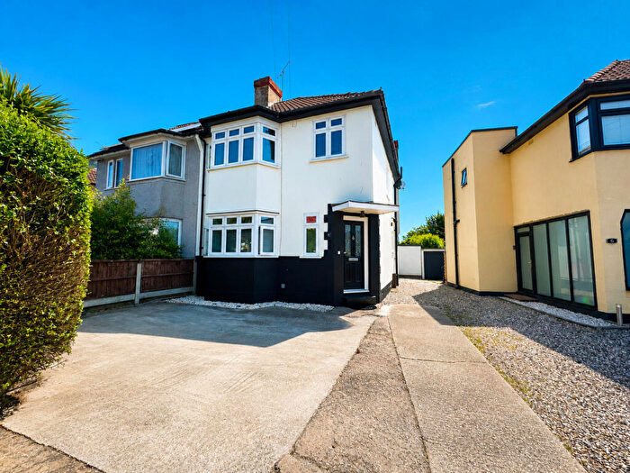 3 Bedroom Semi-Detached House For Sale In Brendon Way, Westcliff On Sea, SS0