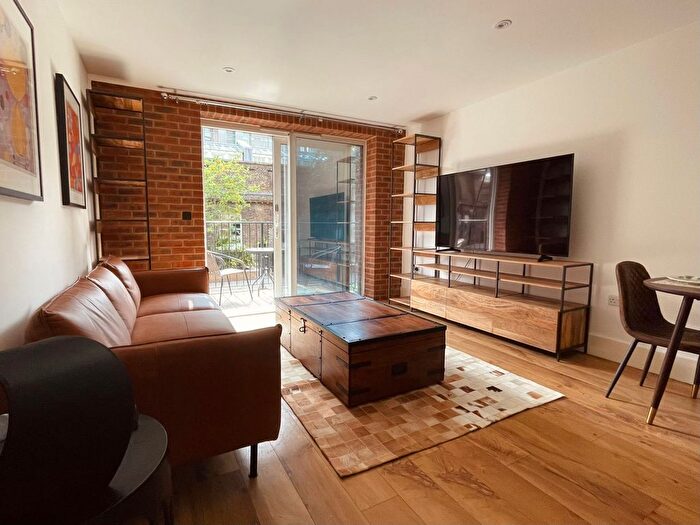 2 Bedroom Flat To Rent In Major Draper Street, Woolwich, SE18