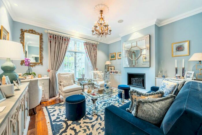 4 Bedroom Property To Rent In Westbourne Park Road, Notting Hill, London, W2