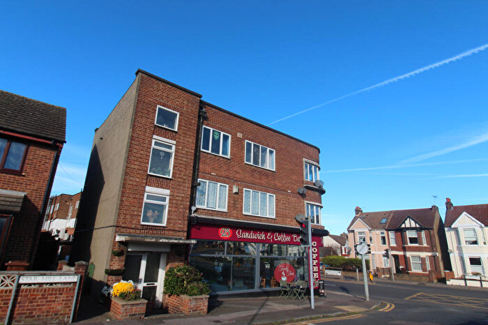 2 Bedroom Apartment To Rent In Palace Court, Watling Street, Chatham, Kent, ME5