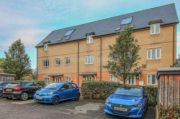 2 Bedroom Flat To Rent In Hampden Gardens, Cambridge, CB1