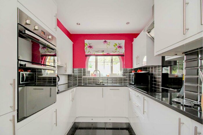 2 Bedroom Terraced House To Rent In Pegwell Road, Ramsgate, CT11