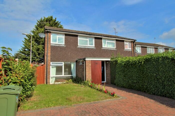 3 Bedroom Semi-Detached House To Rent In City Road, Tilehurst, Reading, RG31