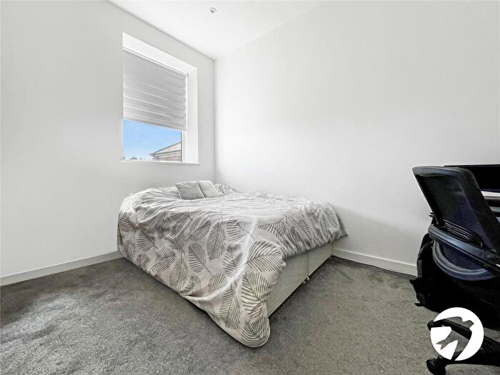 1 Bedroom Flat To Rent In Quayside, Chatham Maritime, Chatham, Kent, ME4