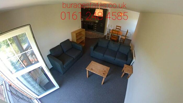 2 Bedroom Flat To Rent In Ladybarn Court Ladybarn Lane, Manchester, M14