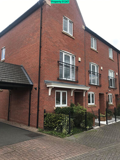 3 Bedroom Semi-Detached House To Rent In Highland Drive, Loughborough, LE11