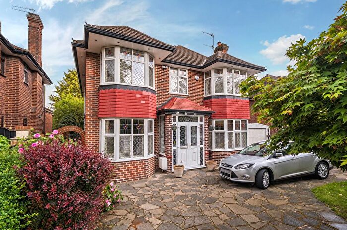 5 Bedroom Detached House For Sale In New Street Hill, Bromley, BR1