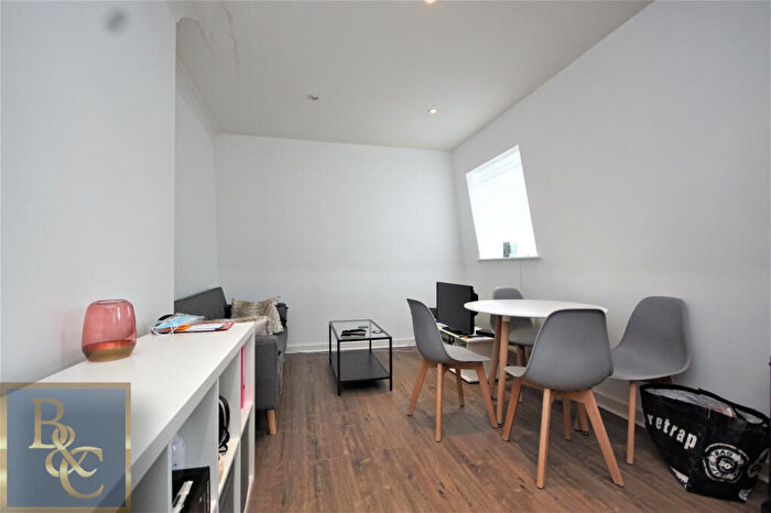 2 Bedroom Apartment To Rent In Northpoint Square, Camden, NW1