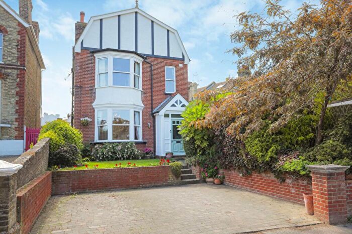 5 Bedroom Detached House For Sale In St. Peters Road, Broadstairs, Kent, CT10