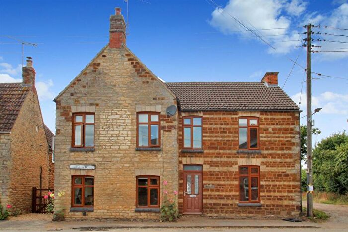 4 Bedroom Detached House To Rent In Carlow Road, Ringstead, Kettering, NN14