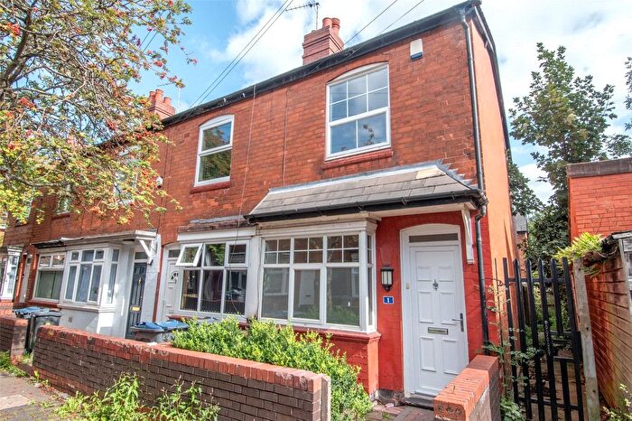 2 Bedroom End Terrace House To Rent In May Avenue, Runcorn Road, Balsall Heath, Birmingham, B12