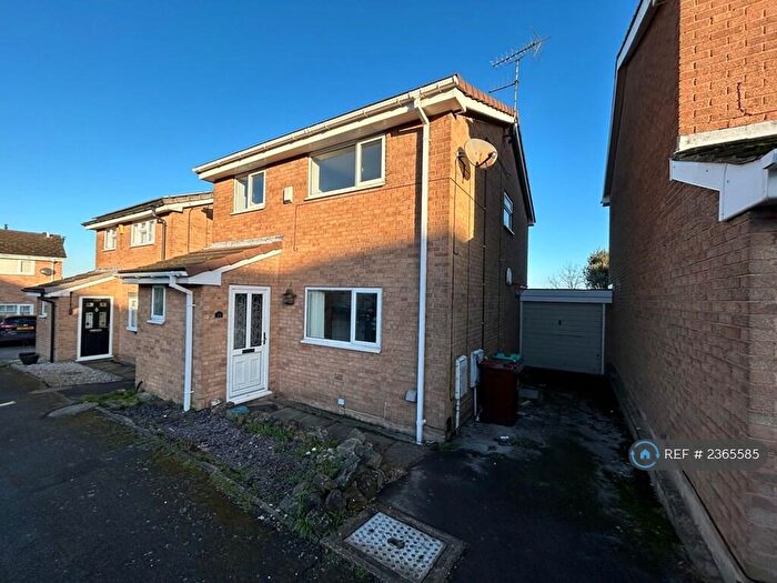 4 Bedroom Detached House To Rent In Crosby Close, Forest Town, Mansfield, NG19