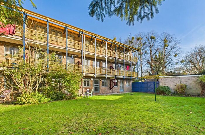 1 Bedroom Maisonette For Sale In Queensway, Cambridge, CB2