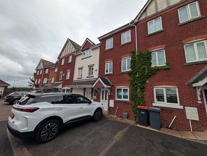 3 Bedroom Town House To Rent In Chestnut Gardens, Thornton-Cleveleys, Lancashire, FY5