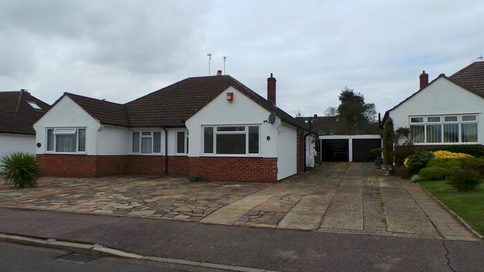 2 Bedroom Bungalow To Rent In Alexander Close, Blackfen, DA15