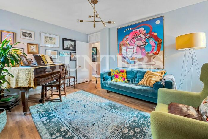 2 Bedroom Flat For Sale In Maida Vale, London, W9