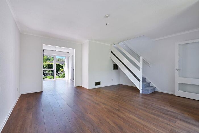 3 Bedroom Property To Rent In Harrison Close, Reigate, RH2