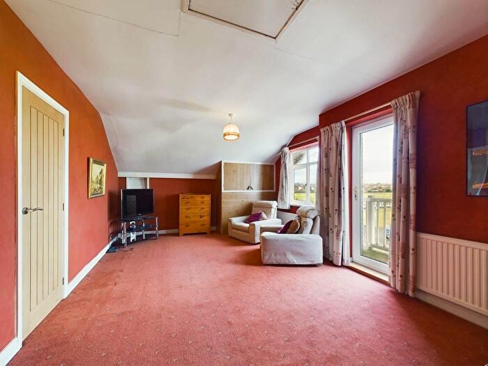4 Bedroom Detached House For Sale In Recreation Club Lane, Beverley, HU17