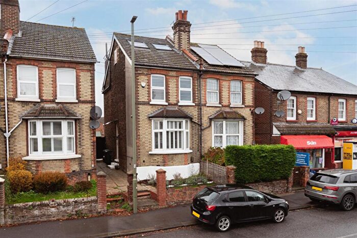 4 Bedroom Semi-Detached House For Sale In Frenches Road, Redhill, RH1