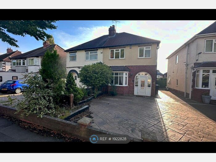 3 Bedroom Semi-Detached House To Rent In Pinfold Lane, Wolverhampton, WV4