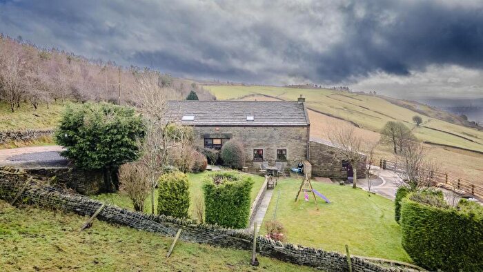 5 Bedroom Detached House For Sale In Roper Lane, Queensbury, BD13