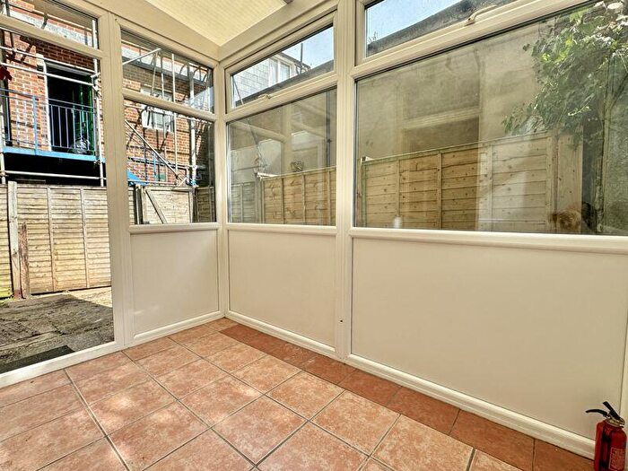 1 Bedroom Apartment For Sale In Bath Road, Cowes, PO31