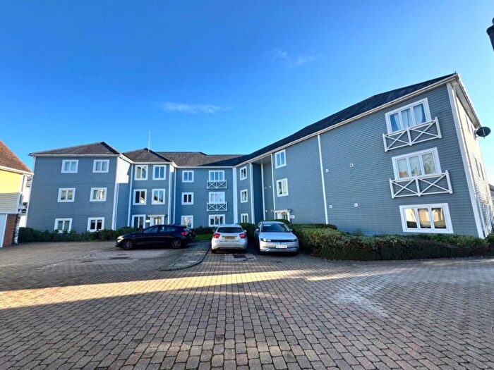 2 Bedroom Apartment To Rent In Poynder Drive, Holborough Lakes, ME6