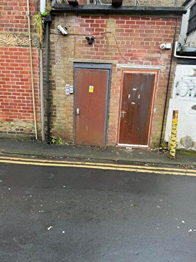 5 Bedroom Flat For Sale In Middle Street, Consett, DH8