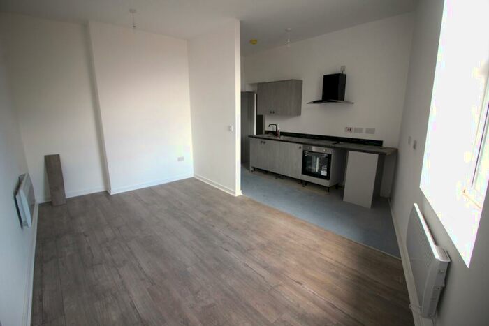 1 Bedroom Flat To Rent In Wash Lane, Bury, BL9
