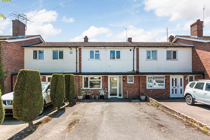 3 Bedroom Terraced House For Sale In Whitehorns Way, Drayton, OX14