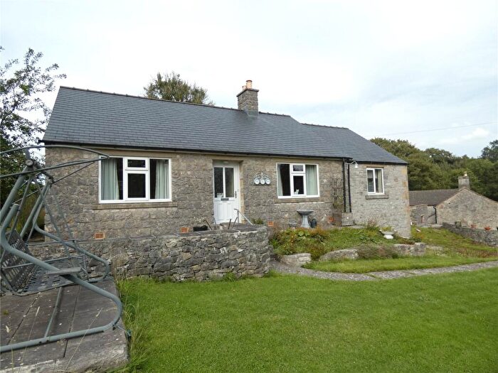 2 Bedroom Bungalow For Sale In Blackwell, Buxton, Derbyshire, SK17