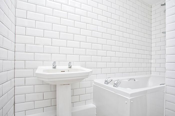 3 Bedroom Terraced House For Sale In Wyndham Road, Dover, Kent, CT17