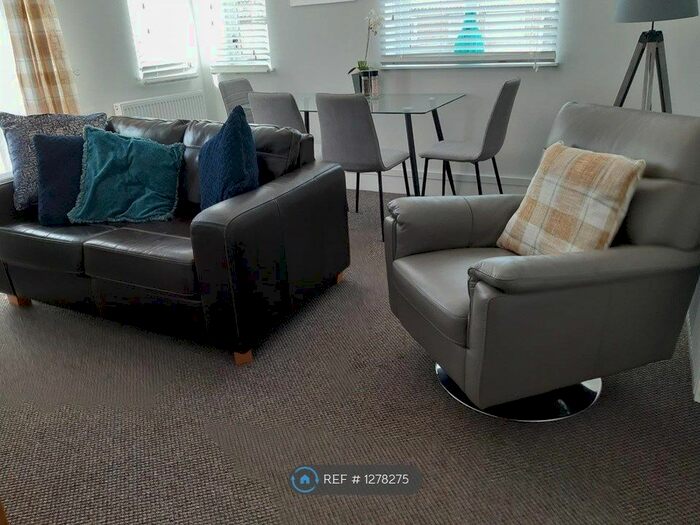 2 Bedroom Flat To Rent In Willow Court, Carlisle CA2