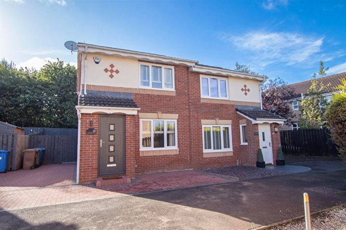 2 Bedroom Semi Detached House For Sale In Sycamore Glade, Livingston, EH54