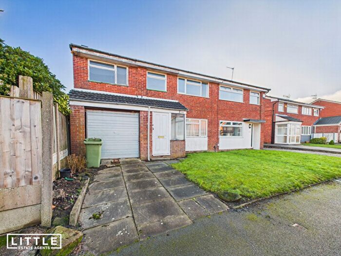 4 Bedroom Semi Detached House For Sale In Croston Avenue, Rainhill, L35