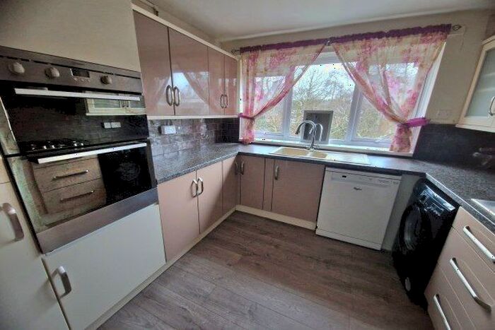 2 Bedroom Flat To Rent In Daventry Grove, Birmingham, B32