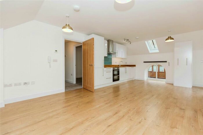 1 Bedroom Apartment To Rent In Cock Road, Bristol, BS15