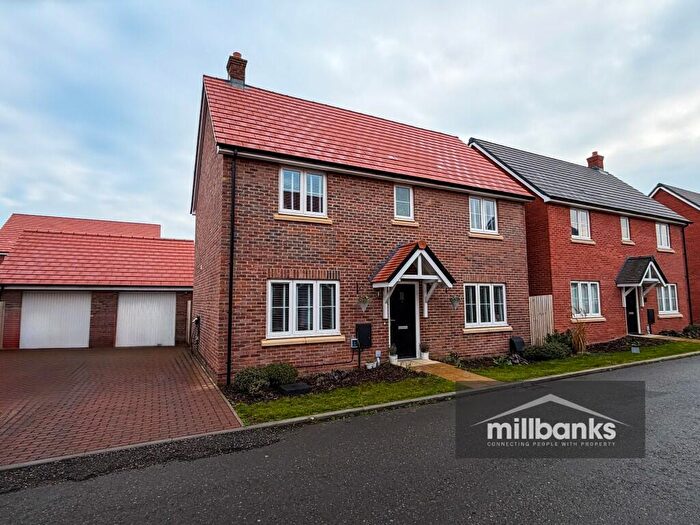 3 Bedroom Detached House For Sale In Dove Close, Attleborough, Norfolk, NR17