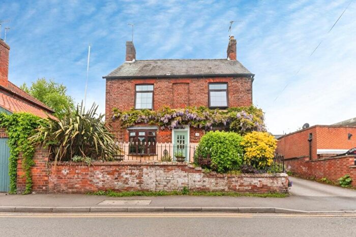 6 Bedroom Detached House For Sale In Main Street, Lowdham, Nottingham, NG14