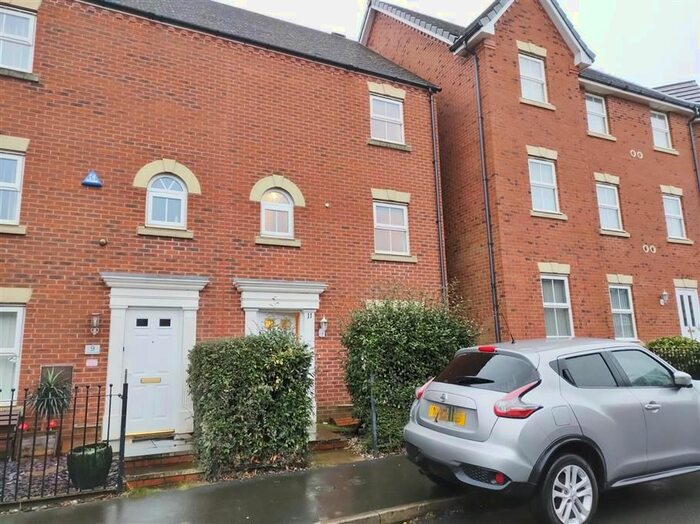 4 Bedroom Property To Rent In Quins Croft, Leyland, PR25