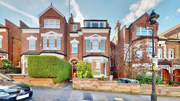 Studio For Sale In Talbot Road, Highgate, N6