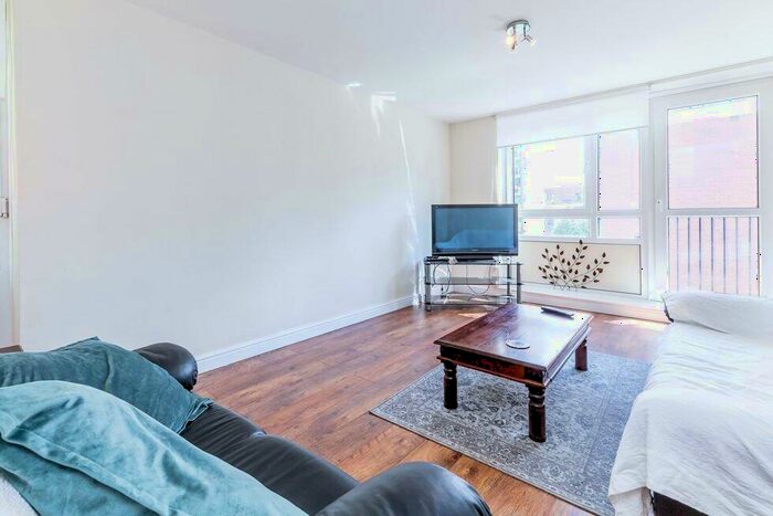 1 Bedroom Flat To Rent In Clarence Gardens, Euston, NW1