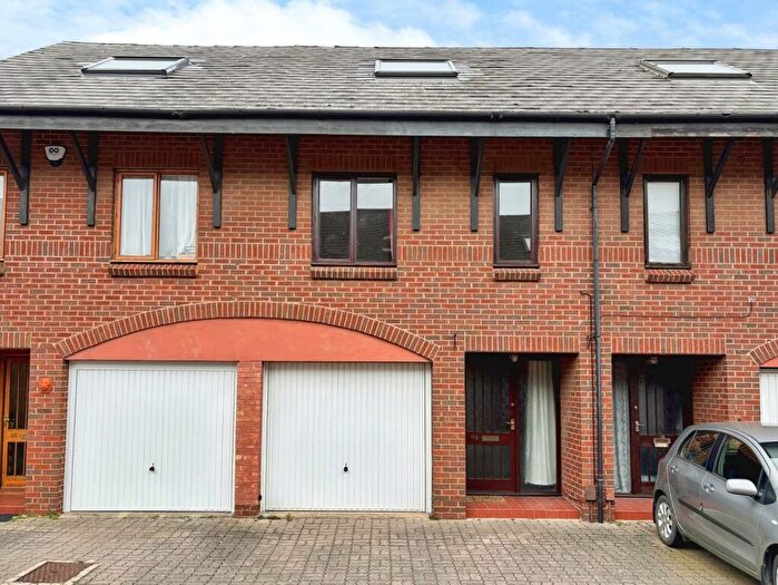 3 Bedroom Terraced House For Sale In Fairview Close, Cheltenham, Gloucestershire, GL52