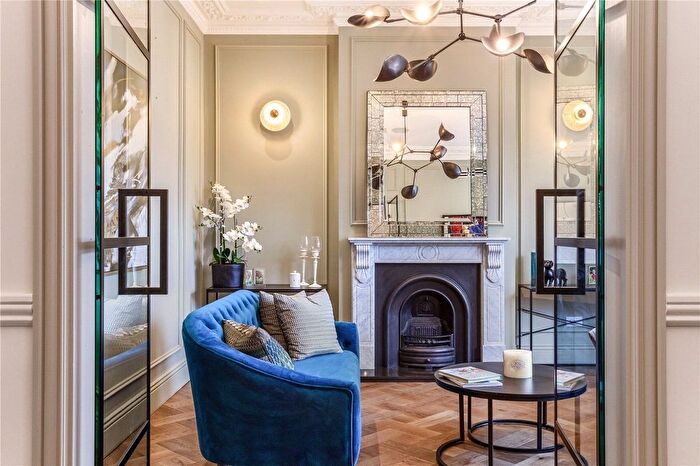 6 Bedroom Semi-detached House To Rent In Trinity Road, London, SW18